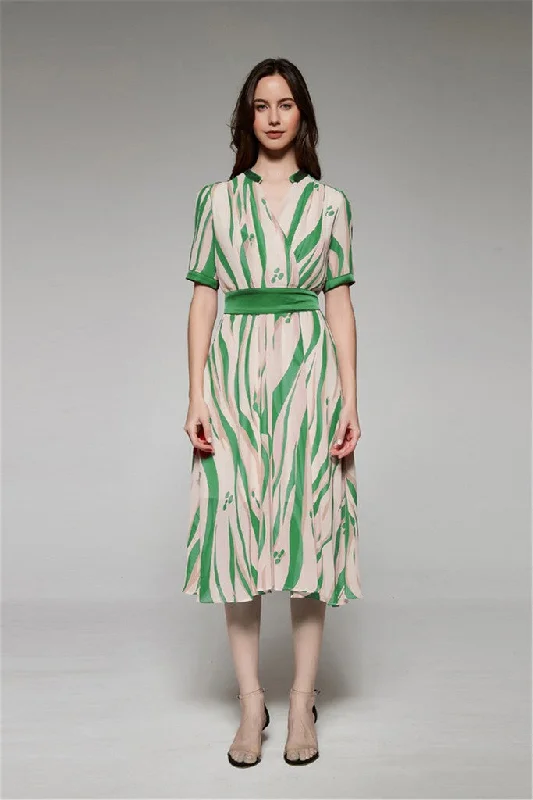 Women's midi dress weekend -Green Day A-line V-neck Short Sleeve Midi Printed Dress