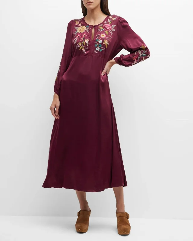 ladies-maxi-dress-70s-vibe-Lani Effortless Maxi Dress in Windsor Wine