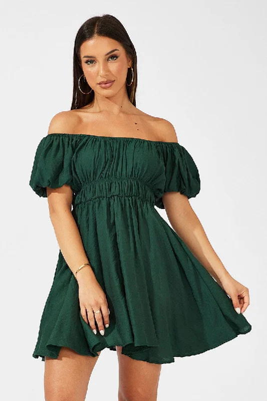 Women's flare dress long sleeve -Green Fit and Flare Dress Short Sleeve Ruched